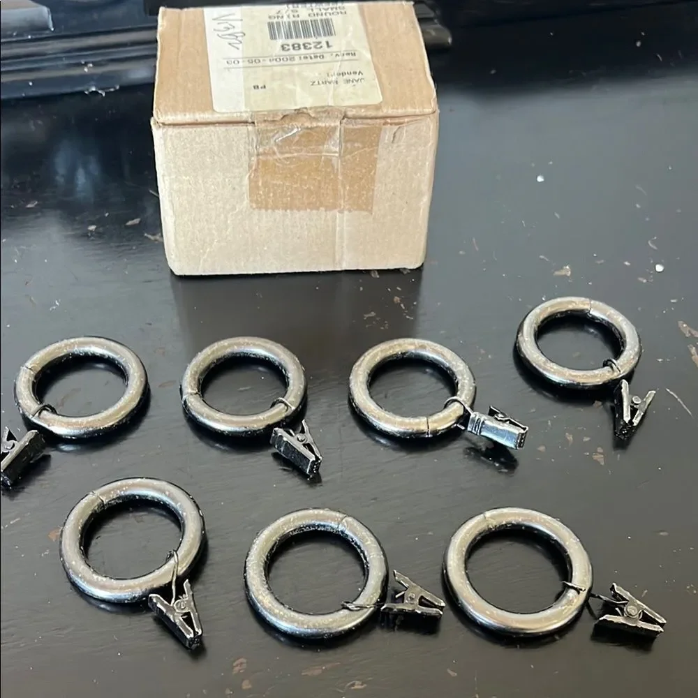 Pottery Barn Round Small Curtain Rings set of 7